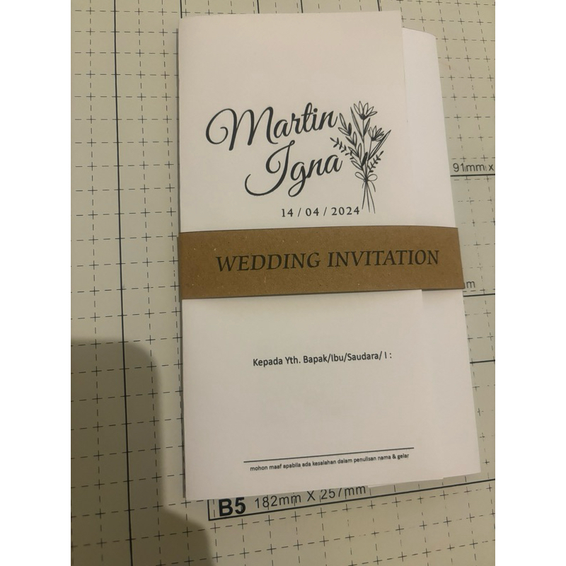 UNDANGAN PERNIKAHAN MURAH LIPAT 3 SABUK BW SIMPLE ELEGANT(free undangan digital versi simple)