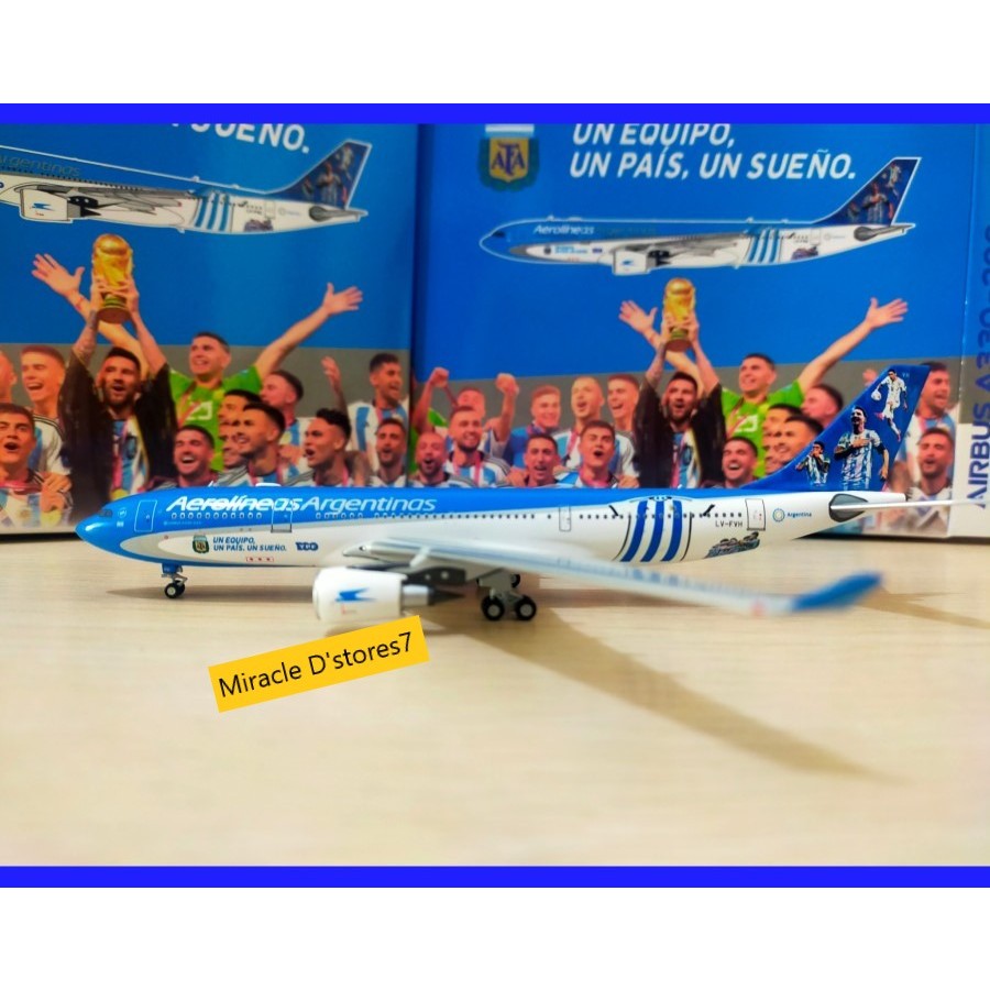 Diecast Aerolineas Argentinas A330-200 LV-FVH NG Model 1:400