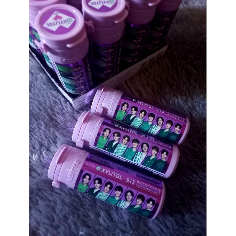 

Permen karet XYLITOL x BTS