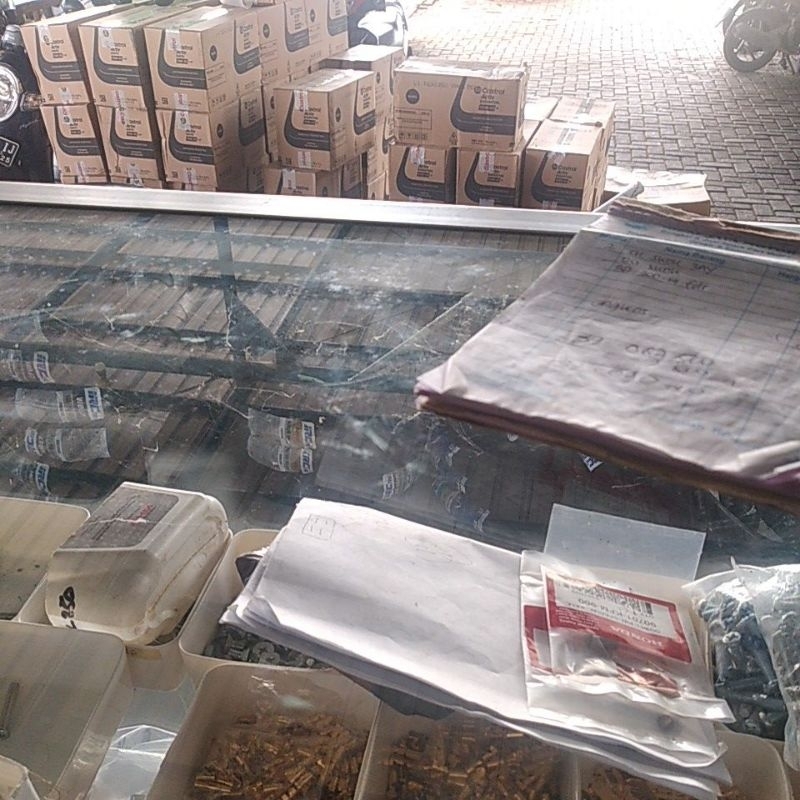 Bos bosh arm bos garpu belakang karisma supra x 125 blade 52147-028-301 asli AHM