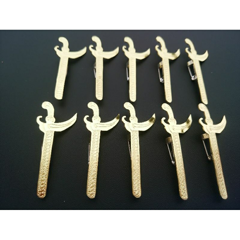 Pin Bros Broos Brows Brooch Logo Keris Bahan Kuningan Tidak Luntur