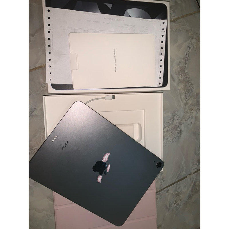 IPAD AIR 5 (wifi only)