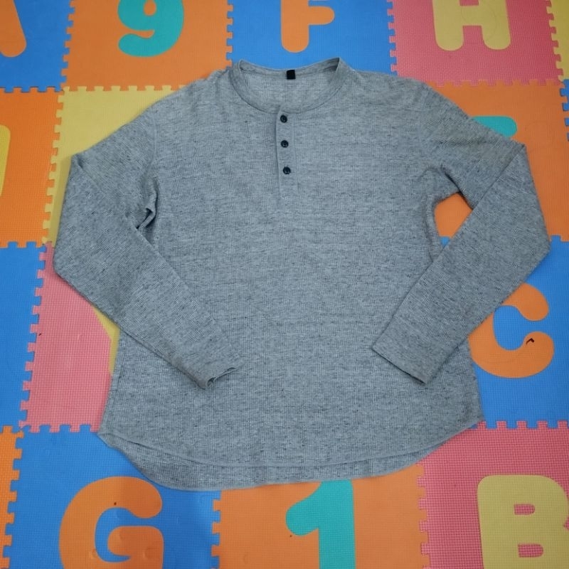 CREWNECK UNIQLO ORIGINAL SECOND