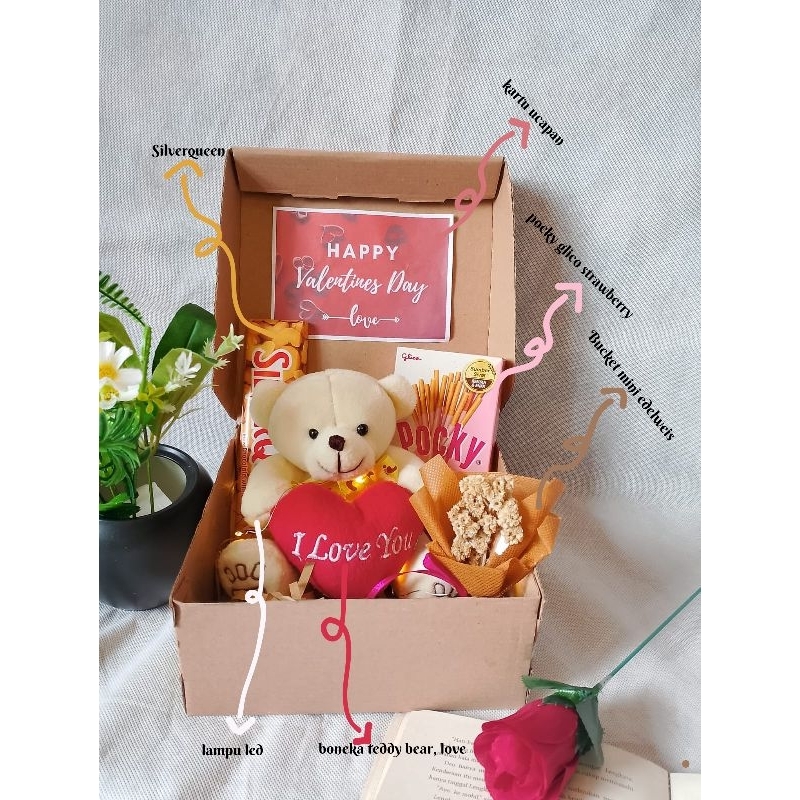 

HAMPERS KADO ULANG TAHUN, GIFT BOX, VALENTINE BIRTH DAY, MURAH, LUCU BAGUS