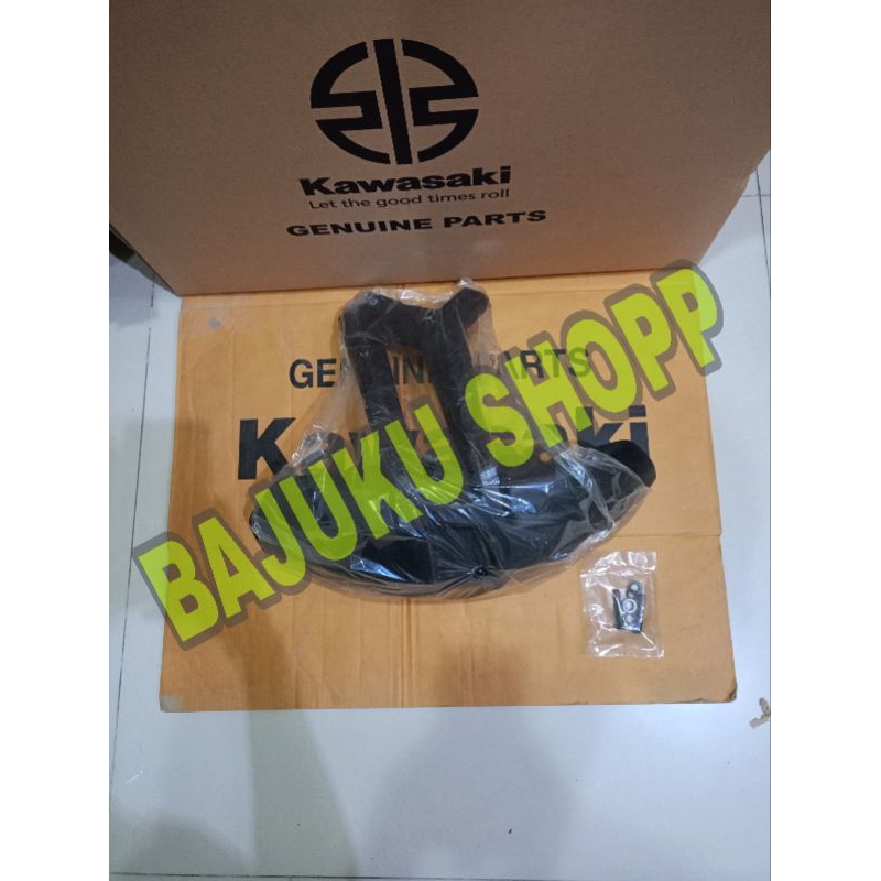 hugger mudguard mud guard penahan lumpur belakang spakbor belakang bajaj pulsar  ns200 ns 200 200ns 