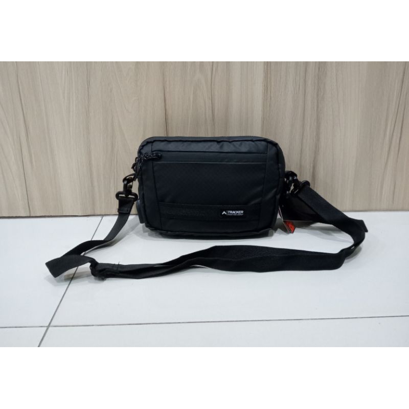 TAS TRACKER CLUTCH BAG ALPHA 02