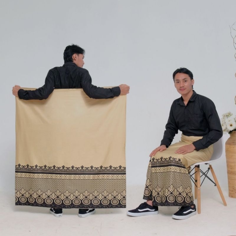 SARUNG / SARUNG BATIK PRIA DEWASA / PALAIKAT WADIMOR / SARWON NAVY / GERBANG