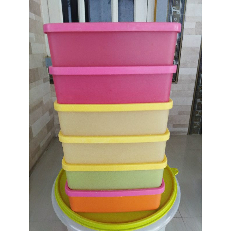 tempat bekal makan kotak makan tanpa sekat LSA large square away 600ml tupperware second