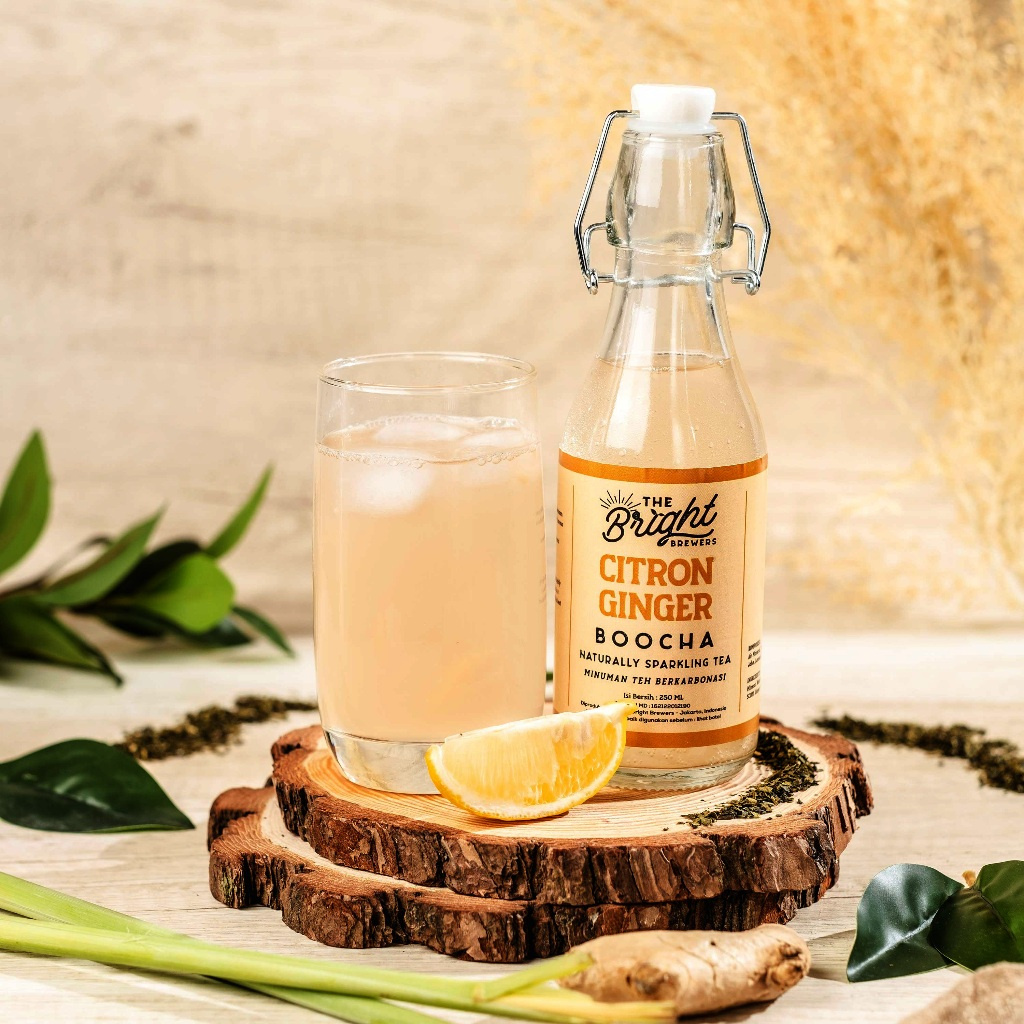 

Kombucha Lemon Jahe 250 ML - Citron Ginger Sparkling Tea - Minuman Teh Fermentasi Berkarbonasi - Ready Stock Botol Kaca