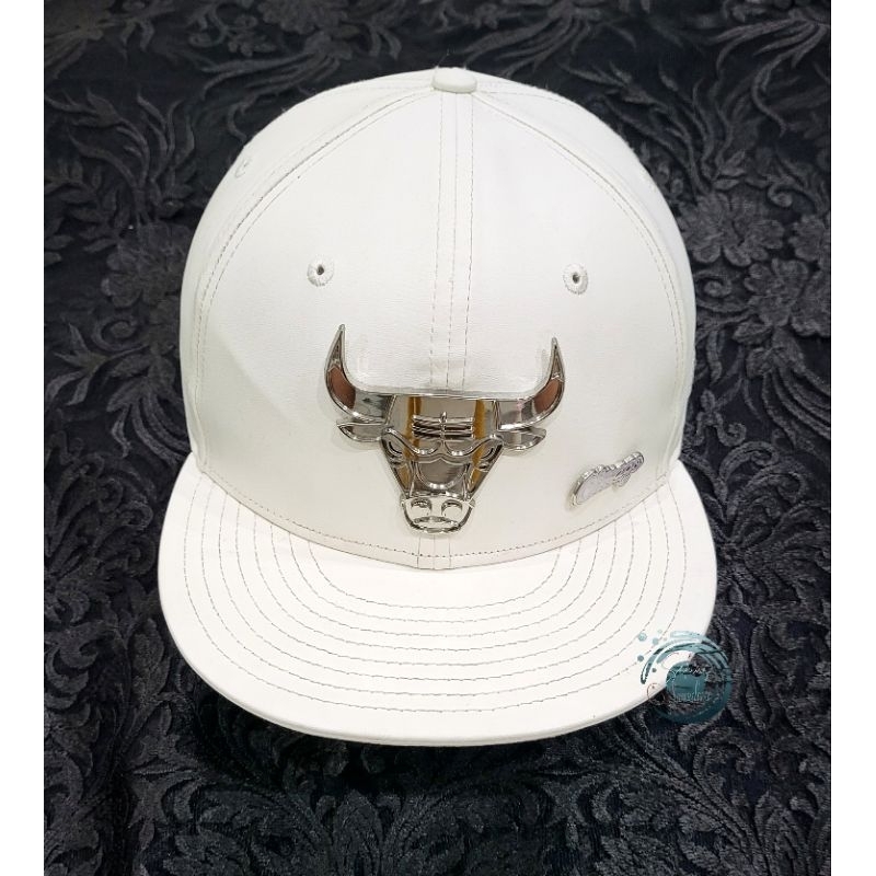 Topi Branded NEW ERA Original x NBA x CHICAGO BULLS METAL CHROME [Koleksi] LIMITED EDITION