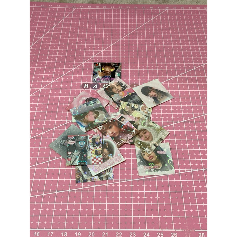 

hologram newjeans mail sticker ^•^