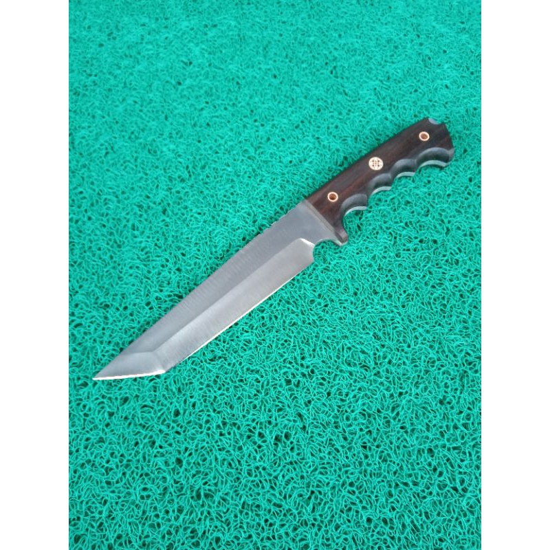 Pisau hunting Tanto Point