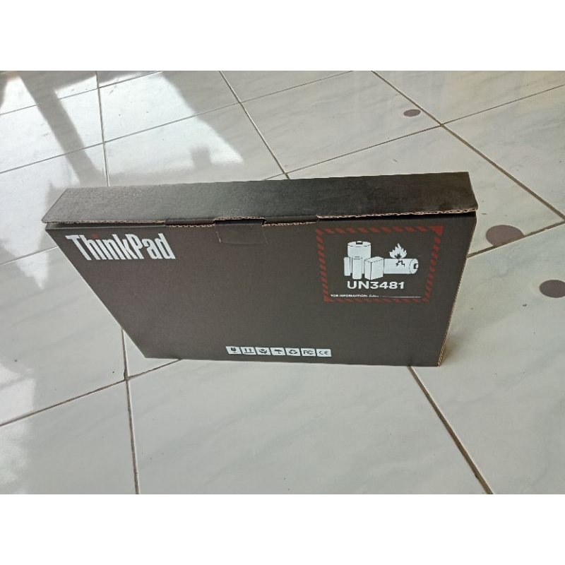 

BOK LAPTOP THINKPAD X1 + partisi ( BLACK )