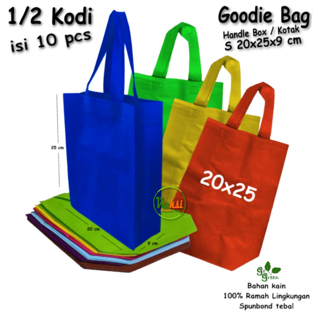 

1/2 Kodian 10 pcs Tas Kain Spunbond Goodie Bag Polos Handle Box S 20x30x9 Kantong belanja lipat Kemasan Bingkisan Parcel Hampers Souvenir Snack Ultah / Ulang Tahun / Wedding / Pernikahan