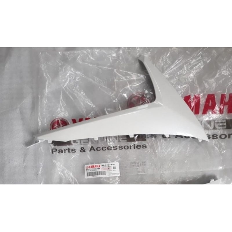 Cover Mole Side Sayap Dek Samping Bawah Kiri Mio Soul GT 115 Putih ORIGINAL YAMAHA 1KP-F171L-00-P2