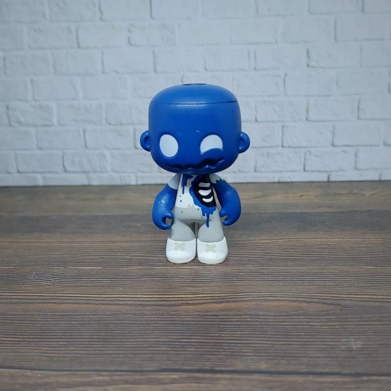 Zombie VS Plants Action Figure Mr.Bone Junior Mainan McD Happy Meal