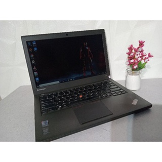 laptop LENOVOThinkpad X240 windows 10 intel core i5 4300U cpu ram 4 gb/128 gb hitam no minus