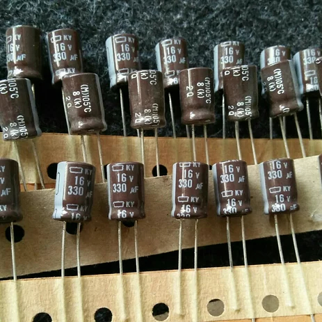 x10 Kapasitor Elco 330uf 16v 330/16v 330uf/16 105C Radial Capacitor Elko 330 Mikro 16 Volt 330uf 16v