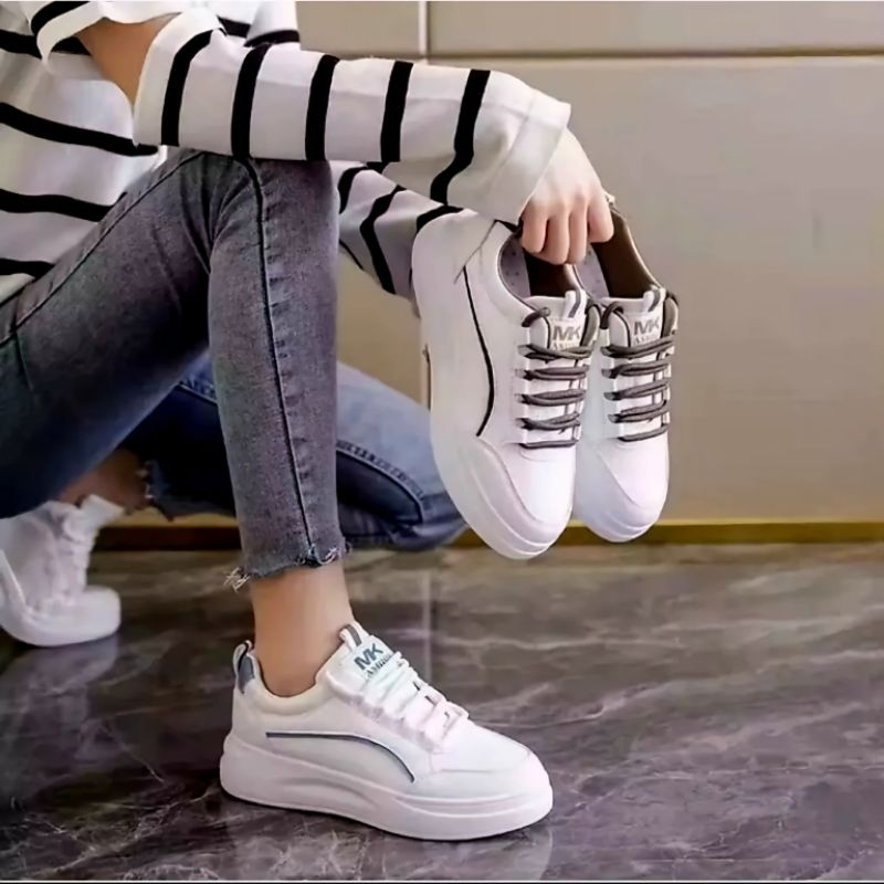 sepatu wanita sneakers sepatu wanita olahraga sepatu wanita model terbaru