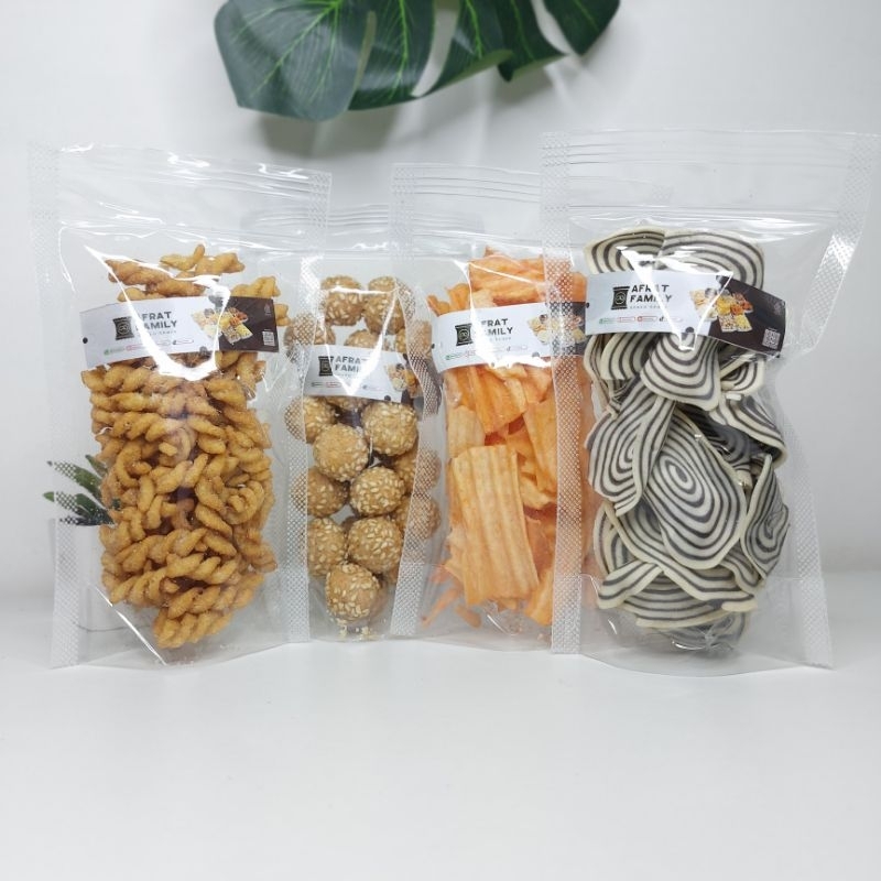 

Paket Snack Manis & Asin 4 pcs 50g / Aneka Snack Murah / Oleh-oleh Cirebon