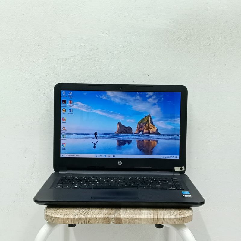 laptop hp 14 Intel core i5-5200U amd Radeon 2gb ram 8gb/SSD 128gb + HDD 500gb