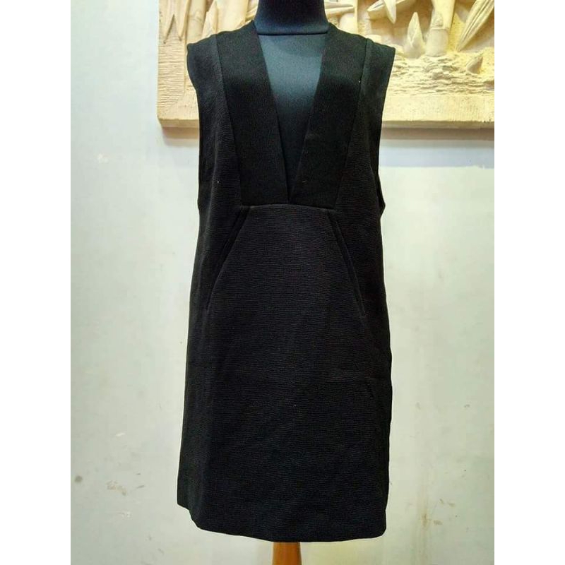 Dress / Dress Hitam Tanpa Lengan Brand COP COPINE Original Prelove