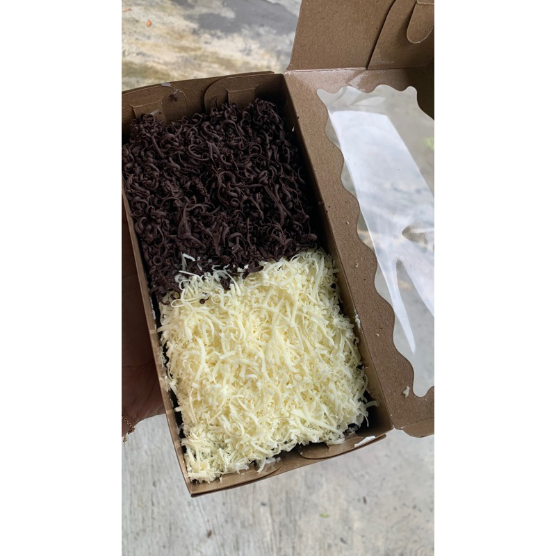 

Bolu Ketan Hitam Full Topping Coklat Keju