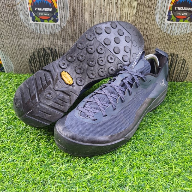 Sepatu ARCTERYX KONSEAL LT