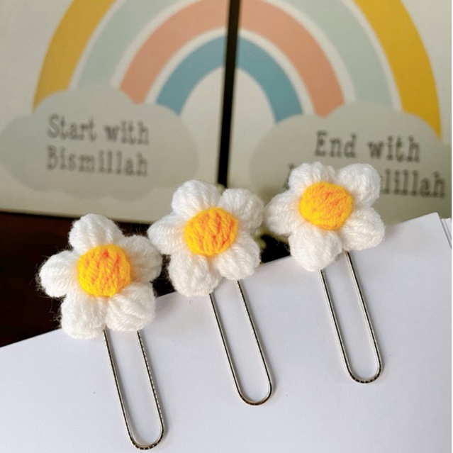 

Bookmark Crochet . Daisy Paperclip