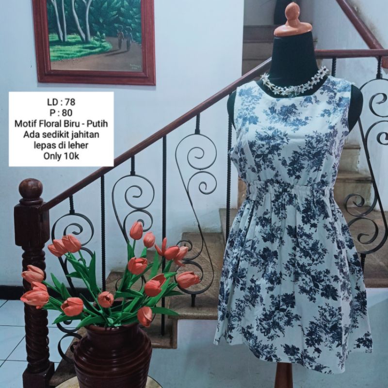 Mini Dress (Atasan) Remaja - Motif Floral Biru-Putih