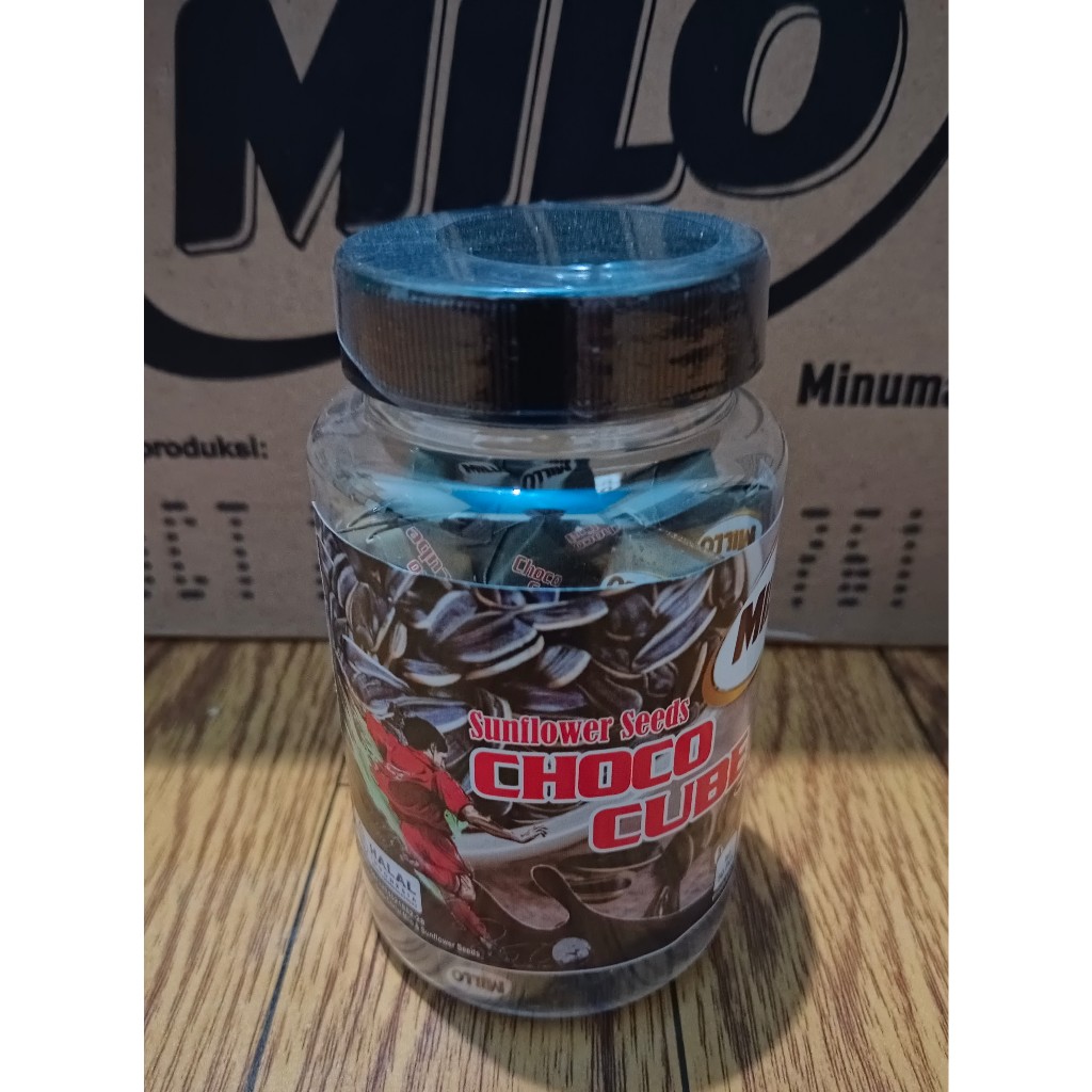 

Sunflower Seeds/Kuaci, Milo/Millo Cube Lokal 1 Toples (Isi 50 Cube)