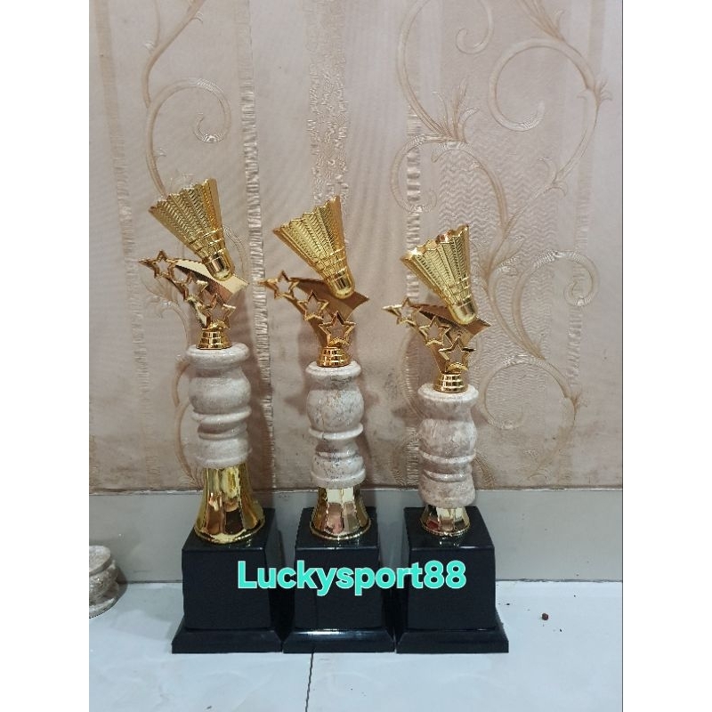 trophy Piala marmer tinggi cock badminton 1 set