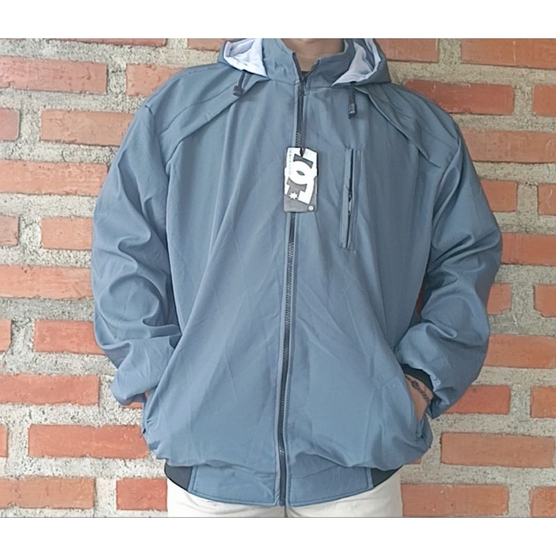 jaket gunung pria waterproof keren