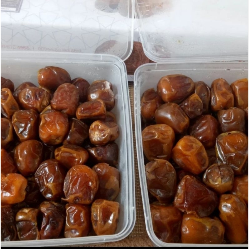

Kurma Sukari 1 kg box plastik