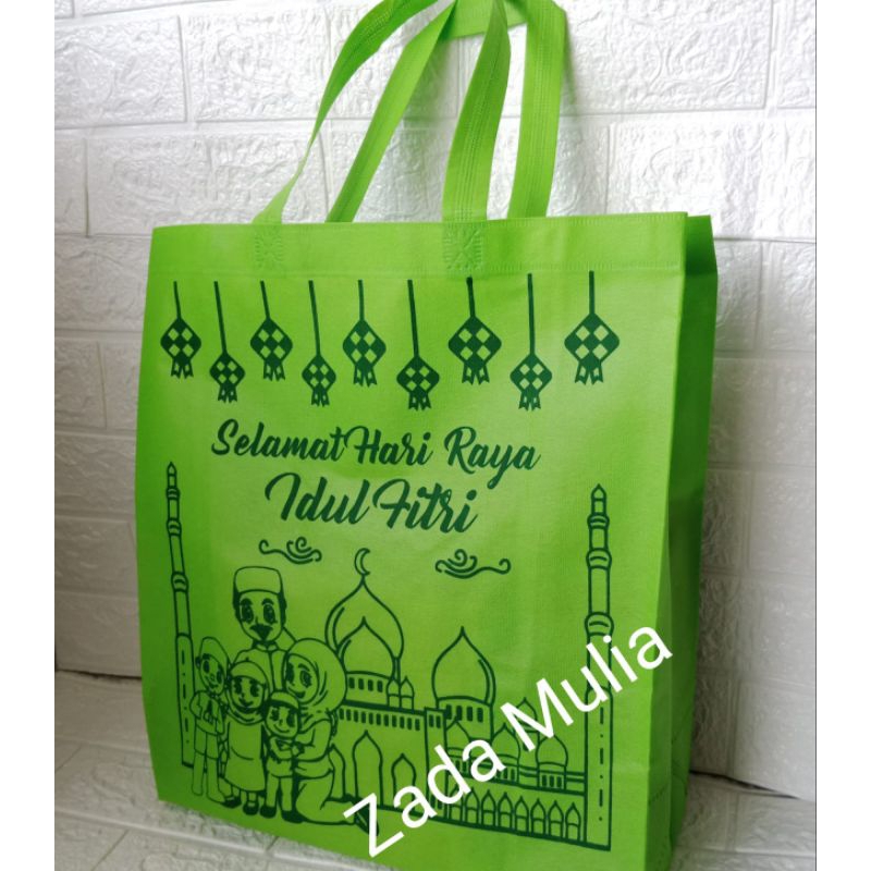Tas Parcel Lebaran Jumbo Tebal 75 Gsm Ukuran 35X15X40 Cm , Goodie Bag Idul Fitri Terlaris