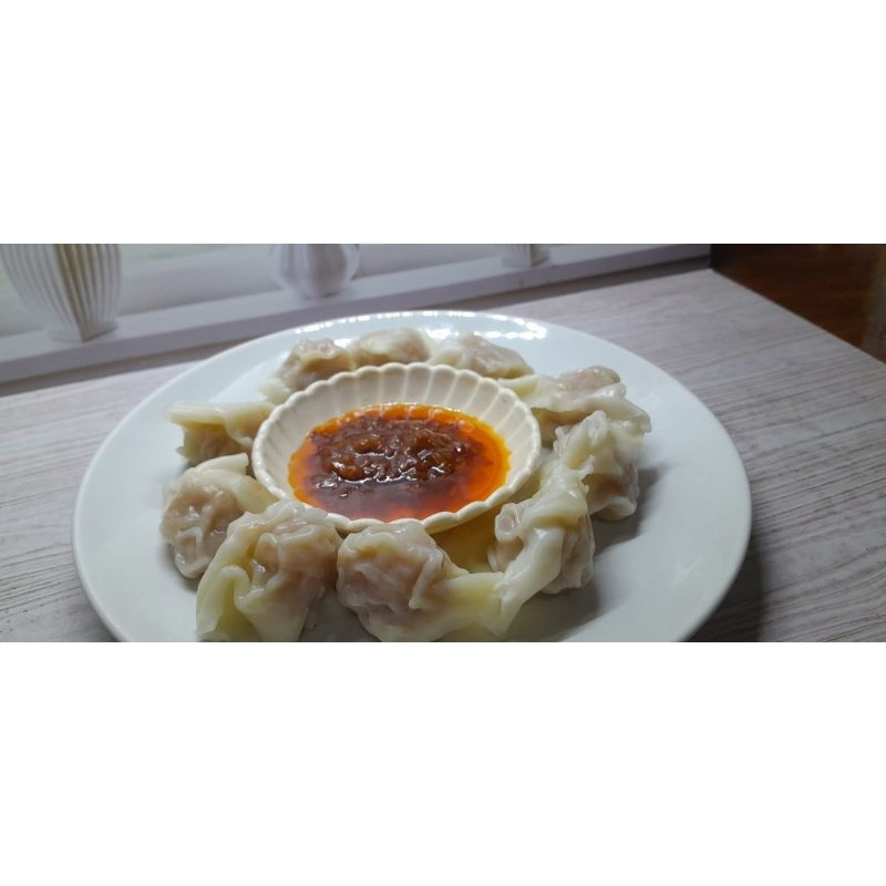 

wonton vacuum with chili oil