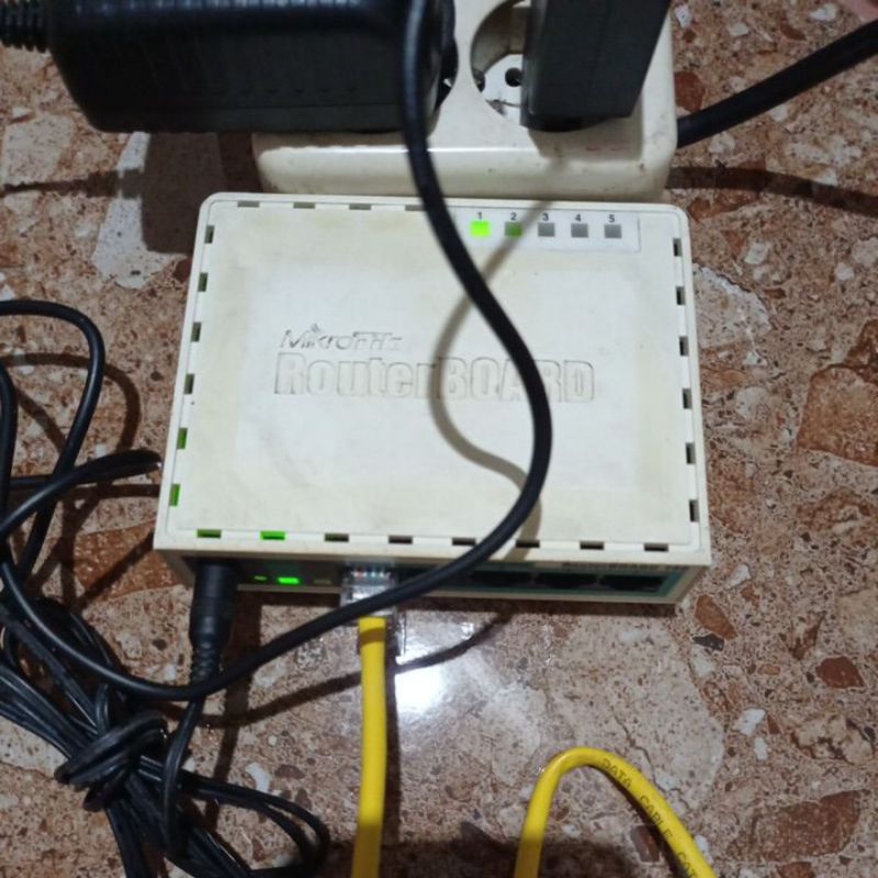 MIKROTIK RB750 RT RW NET HOTSPOT PPPOE VOUCHERAN PEMULA