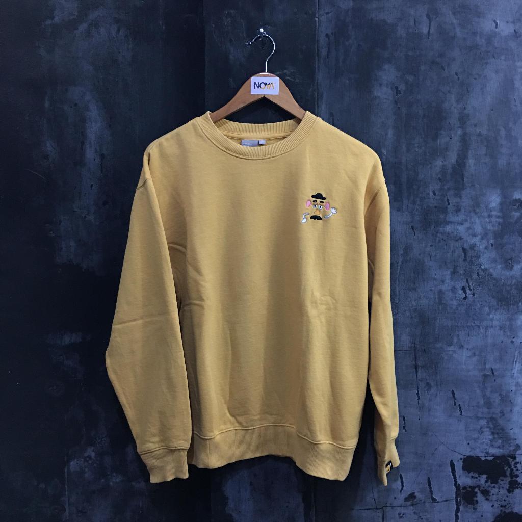 Crewneck SPAO x Toy Story - Mr. Potato Head Edition ( Like NEW )