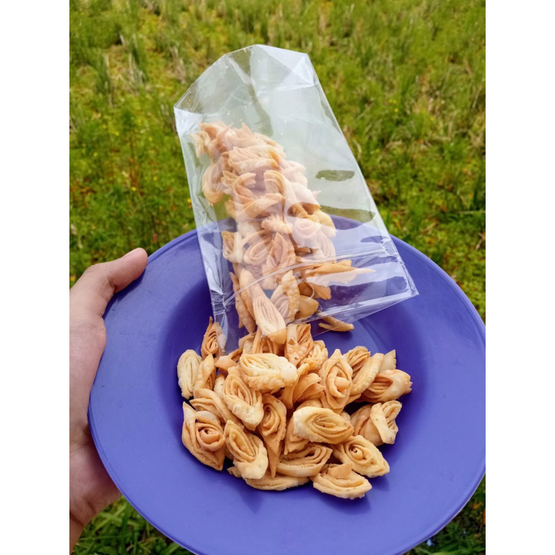 

kue bawang roll