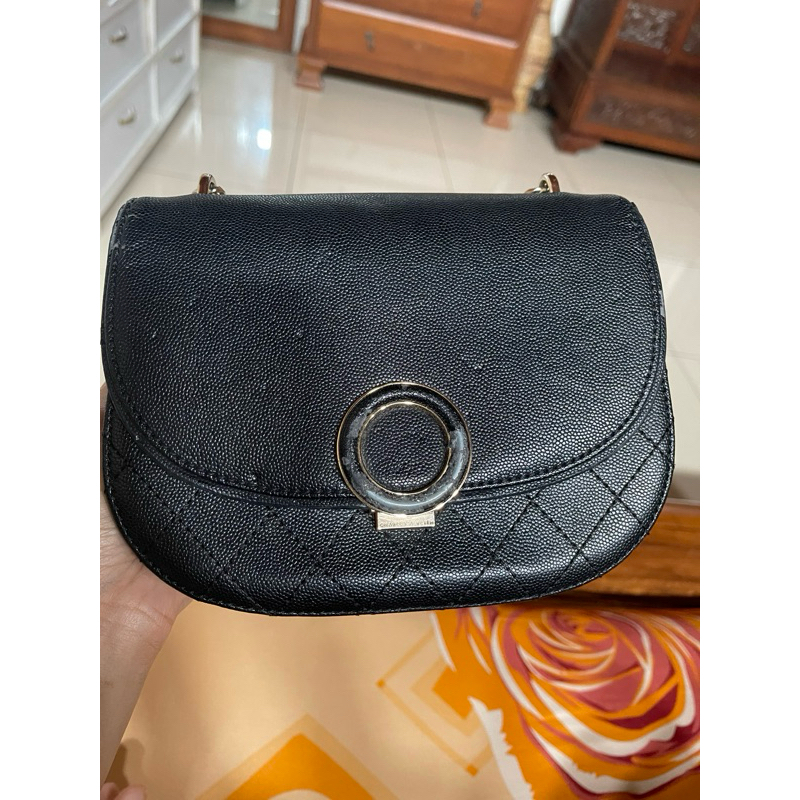 PRELOVED tas charles & keith