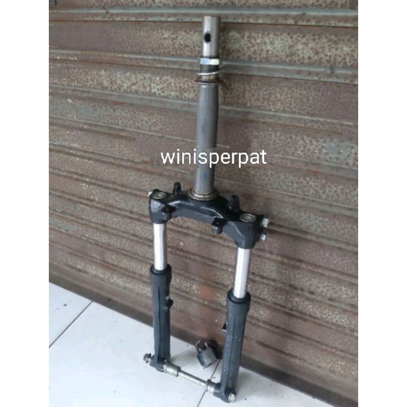 shockbreaker depan set segitiga T scoopy new ring 12 k93 original