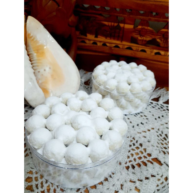 

Snowball / Putri Salju