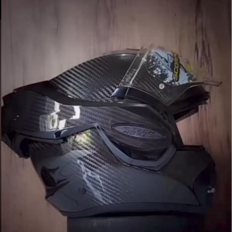 HELM SCORPION EXO TECH CARBON MODULAR