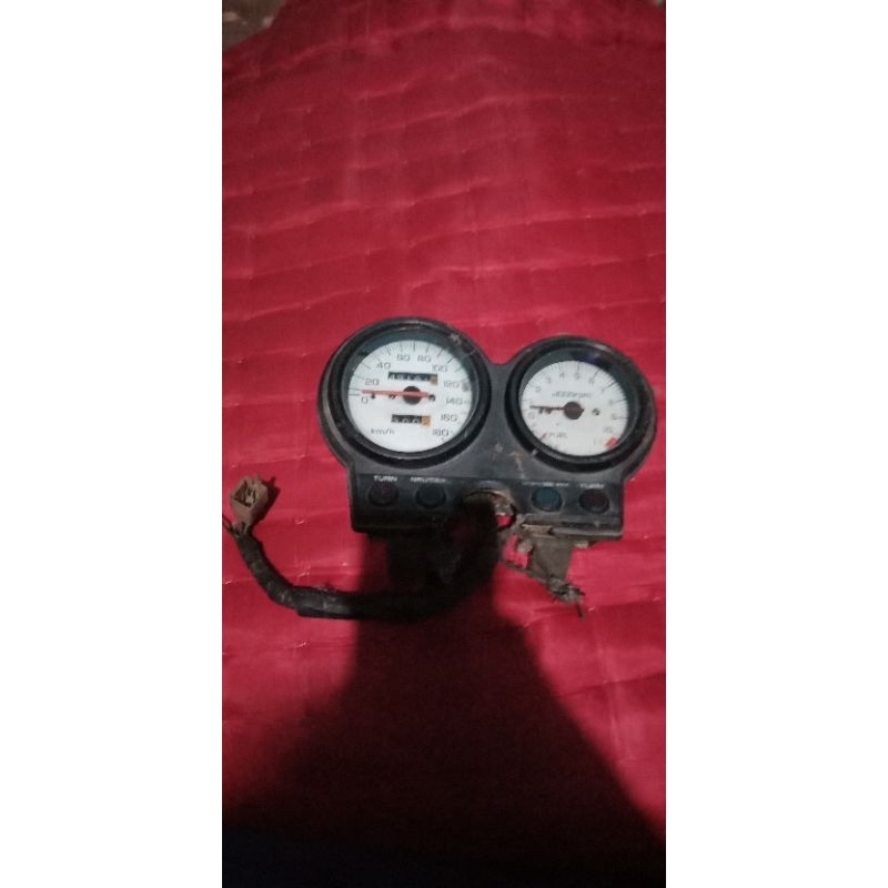 speedometer tiger lama