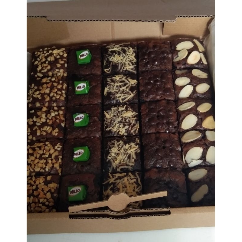 

Brownies Syam pudgy dark coklat size20x20