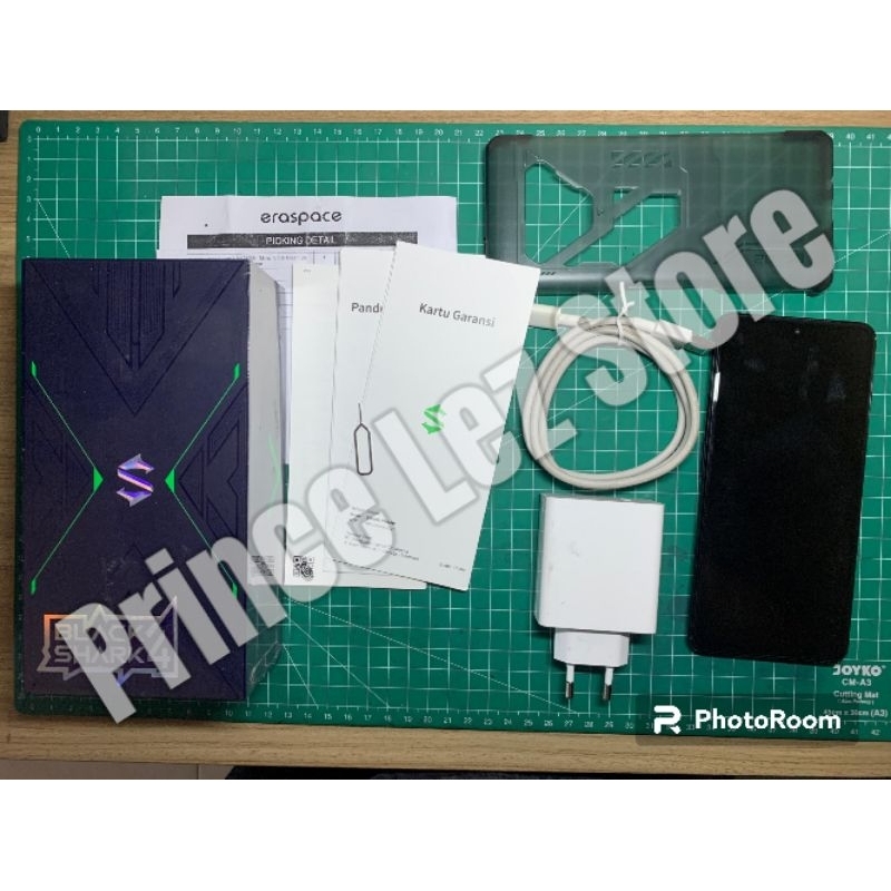 Black Shark 4 8/128 Second Resmi Indonesia Bonus Gamepad dan banyak lagi