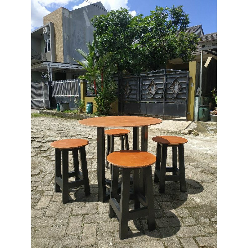 Meja Cafe Resto Set Bulat Minimalis ( 1 meja + 4 kursi )