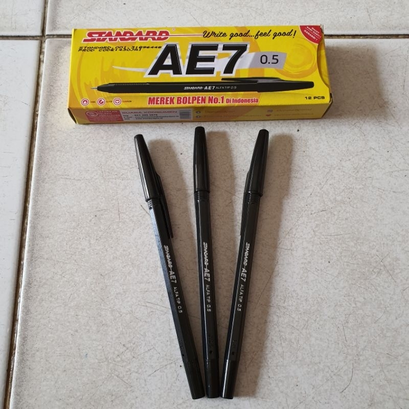 

Pena Standard AE7 Hitam/ Biru/ Merah 0.5mm