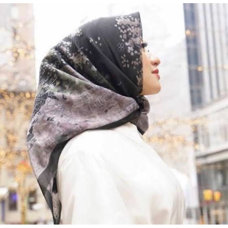 Preloved Buttonscarves New York 1 Black