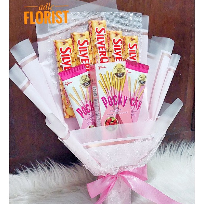 

Serba Murah BUKET KELAT BUKET SILVERQUEEN BUKET AIRY MILK BUKET SNAK KA WISUA GIFT ULANG TAHUN KA ANNIVERSARY BUKET KLAT BUKET BUNGA KA NIKAHAN KA WEING GIFT VALENTINES AY QN